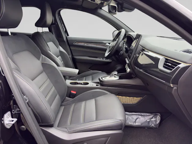RENAULT Arkana 1.6 E-Tech Engineered