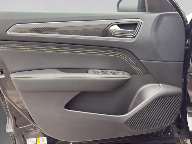 RENAULT Arkana 1.6 E-Tech Engineered