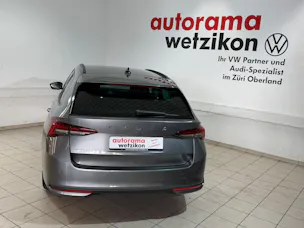 SKODA Octavia Combi 1.5 TSI mHEV DSG Selection