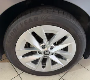 SKODA Octavia Combi 1.5 TSI mHEV DSG Selection
