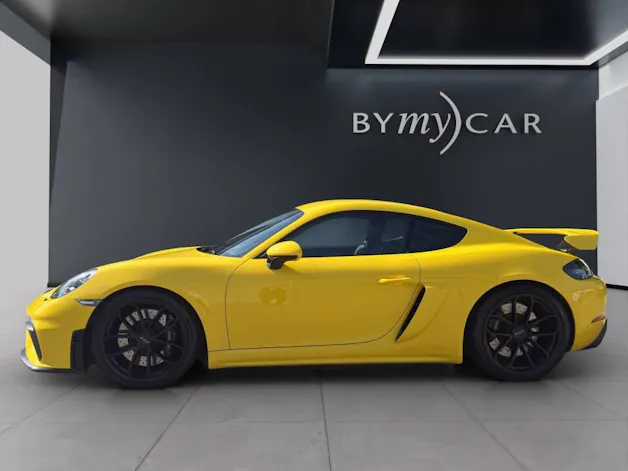PORSCHE 718 Cayman GT4