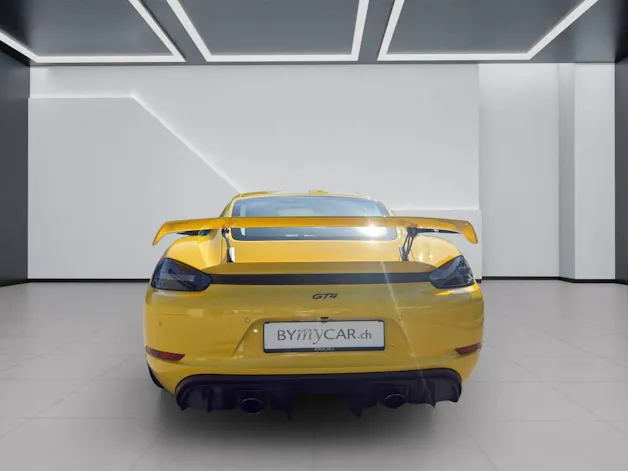 PORSCHE 718 Cayman GT4