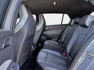 VW Golf 1.5 eTSI mHEV ACT R-Line DSG