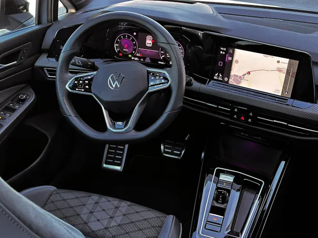 VW Golf 1.5 eTSI mHEV ACT R-Line DSG