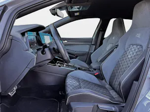 VW Golf 1.5 eTSI mHEV ACT R-Line DSG