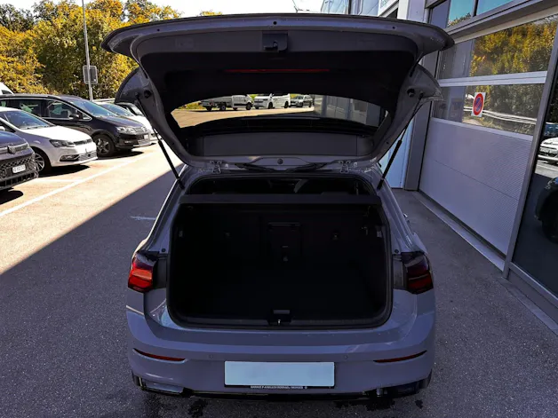 VW Golf 1.5 eTSI mHEV ACT R-Line DSG