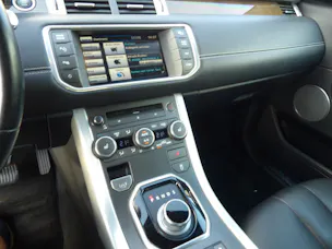 Land Rover Range Rover Evoque 2.0 Si4 Pure AT6