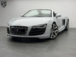 AUDI R8 Spyder 5.2 V10 Suzuka Gray Metallic R-Tronic