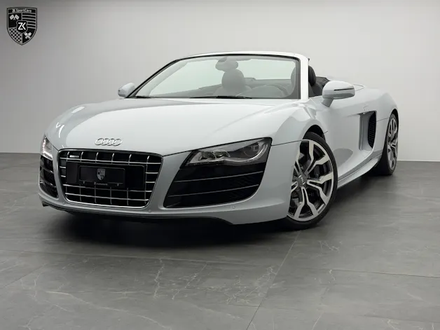 AUDI R8 Spyder 5.2 V10 Suzuka Gray Metallic R-Tronic
