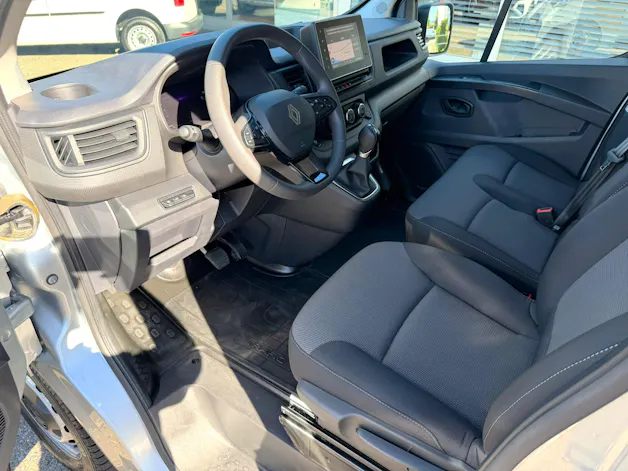 RENAULT Trafic 150 2.0 AdvL2 EN AT