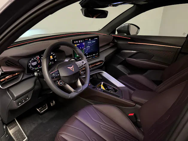 CUPRA Terramar 1.5 eHybrid DSG VZ AHK
