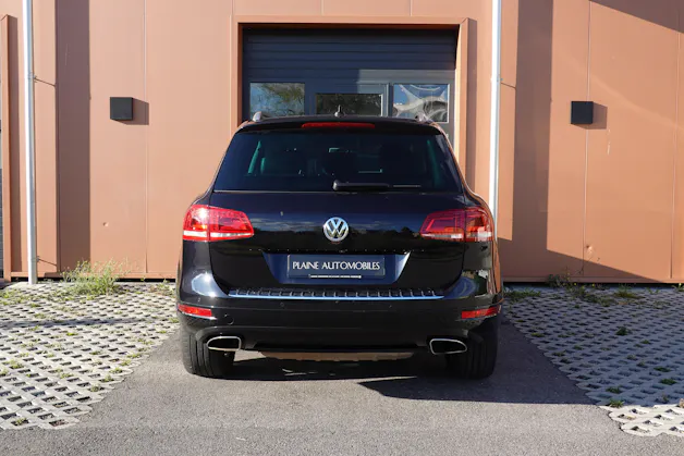 VW Touareg 3.0 TDI Tiptronic "*Véhicule Suisse * Attelage 3500 kg * Pack Confort* Interieur Cuir * Caméra 360 *"