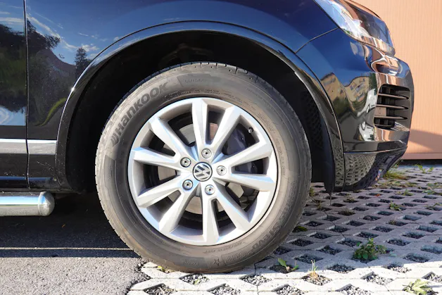 VW Touareg 3.0 TDI Tiptronic "*Véhicule Suisse * Attelage 3500 kg * Pack Confort* Interieur Cuir * Caméra 360 *"