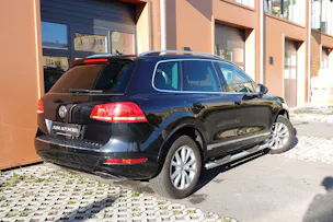 VW Touareg 3.0 TDI Tiptronic "*Véhicule Suisse * Attelage 3500 kg * Pack Confort* Interieur Cuir * Caméra 360 *"