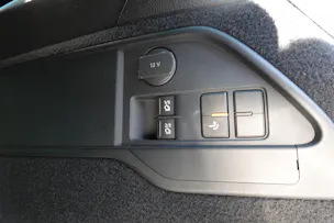 VW Touareg 3.0 TDI Tiptronic "*Véhicule Suisse * Attelage 3500 kg * Pack Confort* Interieur Cuir * Caméra 360 *"