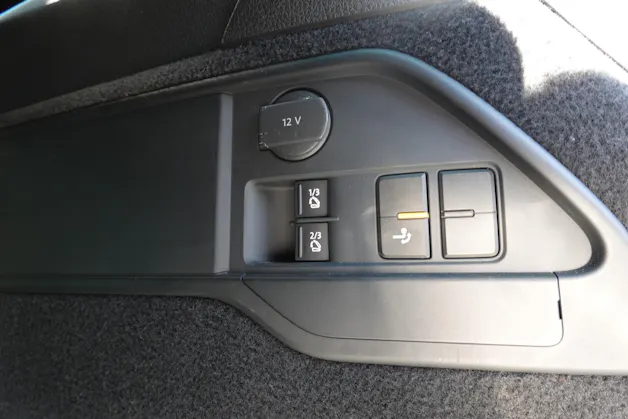 VW Touareg 3.0 TDI Tiptronic "*Véhicule Suisse * Attelage 3500 kg * Pack Confort* Interieur Cuir * Caméra 360 *"