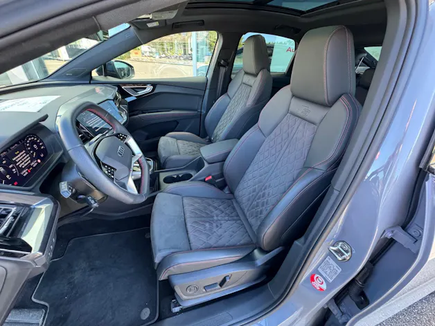 AUDI Q4 Sportback e-tron 45 Edition Swiss Ski quattro mit Black Edition & S-line Packet