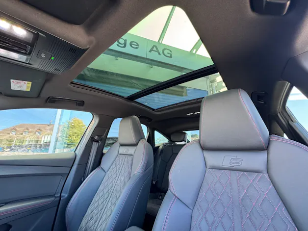 AUDI Q4 Sportback e-tron 45 Edition Swiss Ski quattro mit Black Edition & S-line Packet