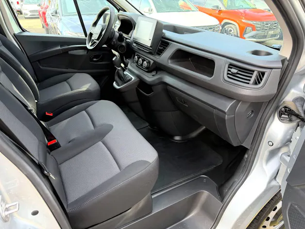 RENAULT Trafic Kaw. 3.0 t L1 H1 2.0 dCi 150 Advance AT