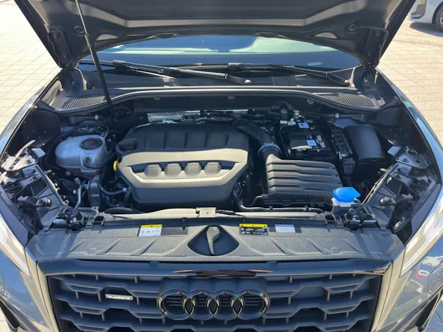 AUDI Q2 40 TFSI S line quattro S-tronic