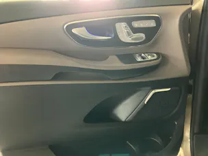 MERCEDES-BENZ V 300d Exclusive Swiss Edition