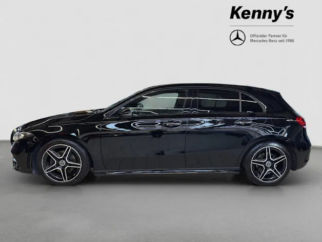 MERCEDES-BENZ A 200 AMG Line