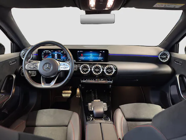 MERCEDES-BENZ A 200 AMG Line