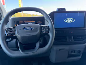FORD Transit Custom Van PHEV 320 L1H1 Trend Automat