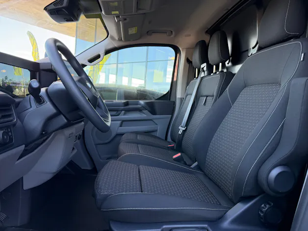 FORD Transit Custom Van PHEV 320 L1H1 Trend Automat