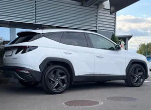 HYUNDAI Tucson 1.6 TGDi 48V Amplia