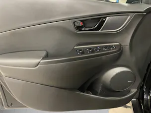 HYUNDAI Kona 1.0 T-GDi Amplia 2WD