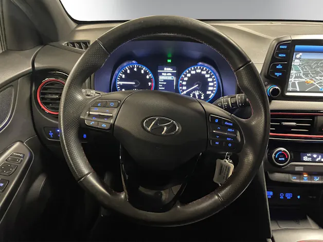 HYUNDAI Kona 1.0 T-GDi Amplia 2WD