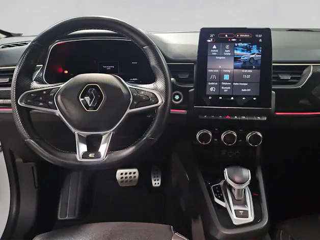 RENAULT Arkana 1.6 E-Tech Engineered