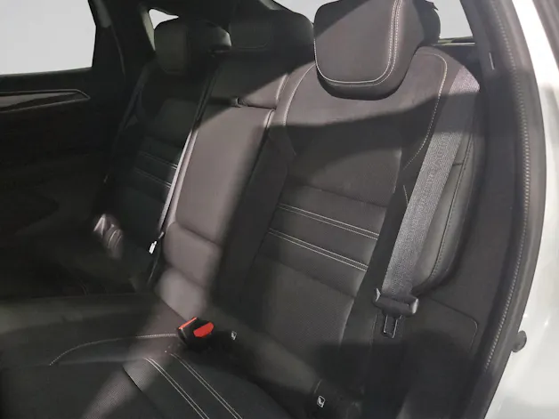 RENAULT Arkana 1.6 E-Tech Engineered
