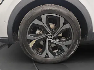 RENAULT Arkana 1.6 E-Tech Engineered