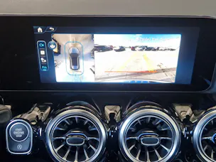 MERCEDES-BENZ GLA 200 Night Star 7G-DCT