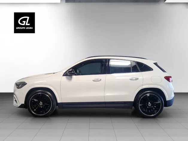MERCEDES-BENZ GLA 200 Night Star 7G-DCT