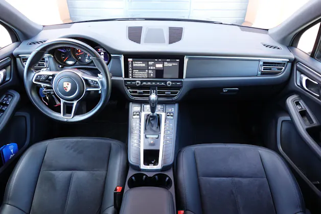 PORSCHE Macan PDK "* CH Auto * Sièges Chauffants * Tempomat Adaptatif * Caméra + Capteurs * Phares LED *"