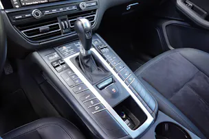 PORSCHE Macan PDK "* CH Auto * Sièges Chauffants * Tempomat Adaptatif * Caméra + Capteurs * Phares LED *"