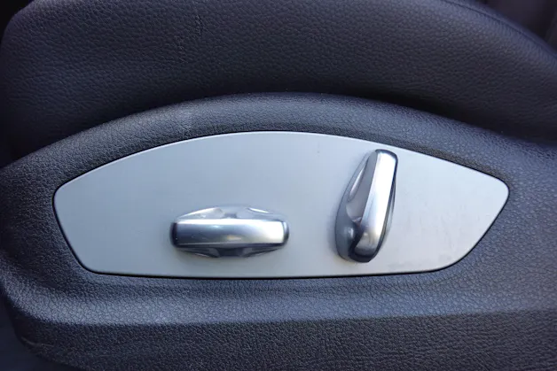 PORSCHE Macan PDK "* CH Auto * Sièges Chauffants * Tempomat Adaptatif * Caméra + Capteurs * Phares LED *"