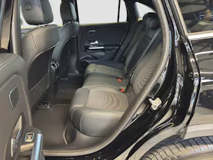 MERCEDES-BENZ EQA 300 Swiss Star Progressive 4MATIC