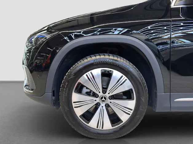 MERCEDES-BENZ EQA 300 Swiss Star Progressive 4MATIC