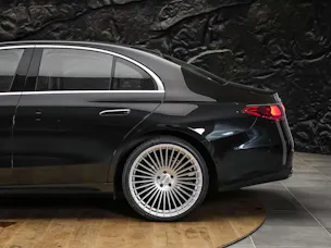 MERCEDES-BENZ E 200 9G-Tronic *Werksgarantie*21" Felgen*Ambientebeleuchtung*