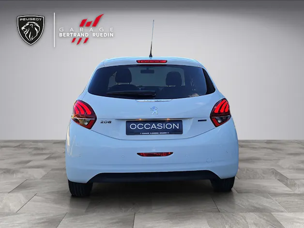 PEUGEOT 208 1.2 PureTech Style