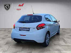 PEUGEOT 208 1.2 PureTech Style