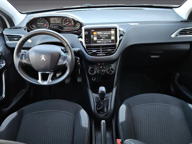 PEUGEOT 208 1.2 PureTech Style