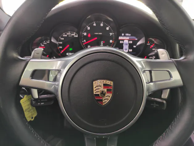 PORSCHE 911 Coupé 3.4 Carrera PDK