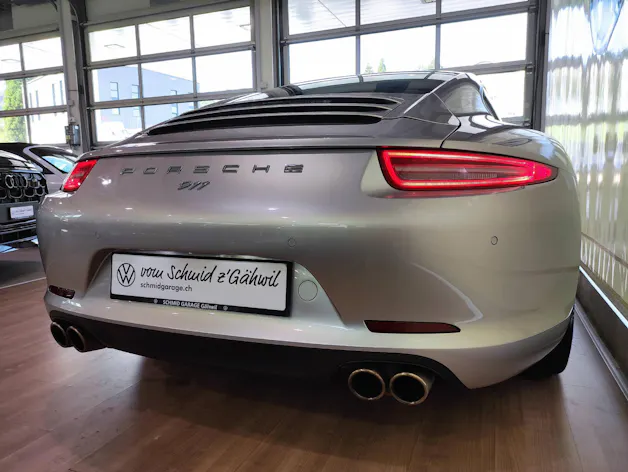 PORSCHE 911 Coupé 3.4 Carrera PDK