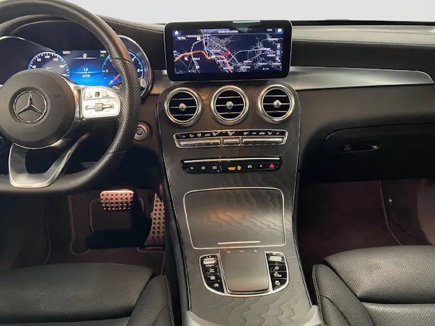 MERCEDES-BENZ GLC 220 d AMG Line 4MATIC