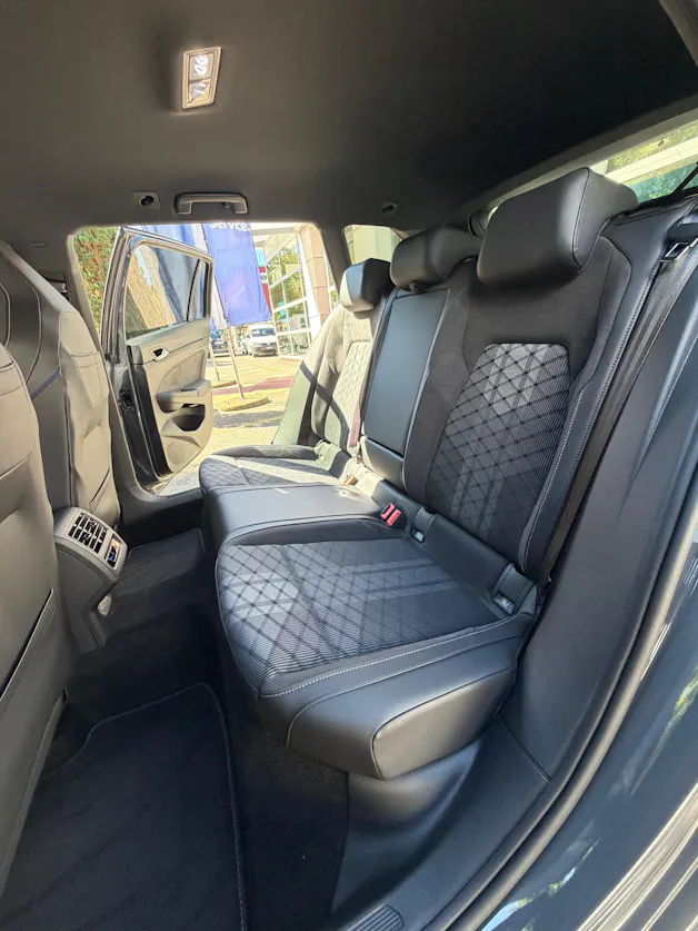 VW Golf Variant 2.0 TSI R-Line DSG 4 Motion